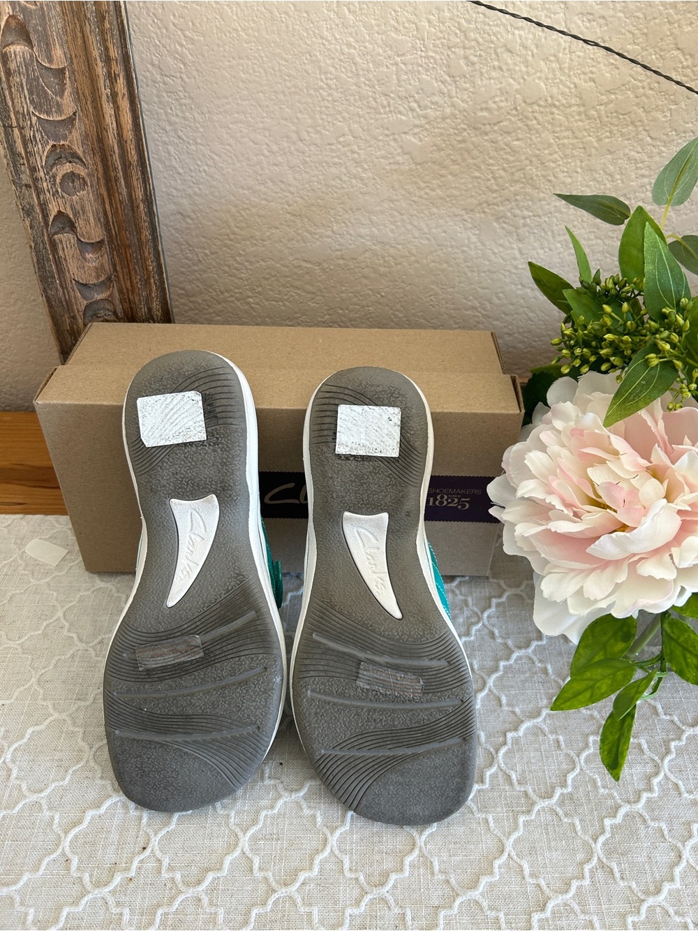 Clarks Sea Breeze Teal Casual Women's Strap Flip Flops, like new in a box,size 8 - Picture 6 of 9
